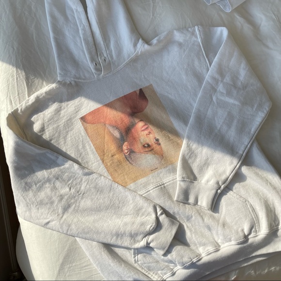 Ariana Grande White Hoodie Sweatshirt - Picture 1 of 1
